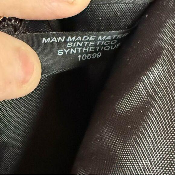 Tamari faux leather long trifold wallet with RFID protection - Picture 6 of 7